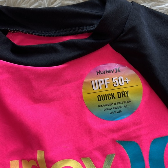 Hurley Girl's Long Sleeve Guard Shirt Rash - Picture 4 of 7